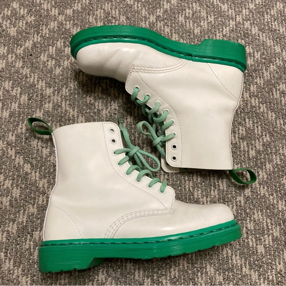 Dr. Martens RARE Green Sole Pascal Boots